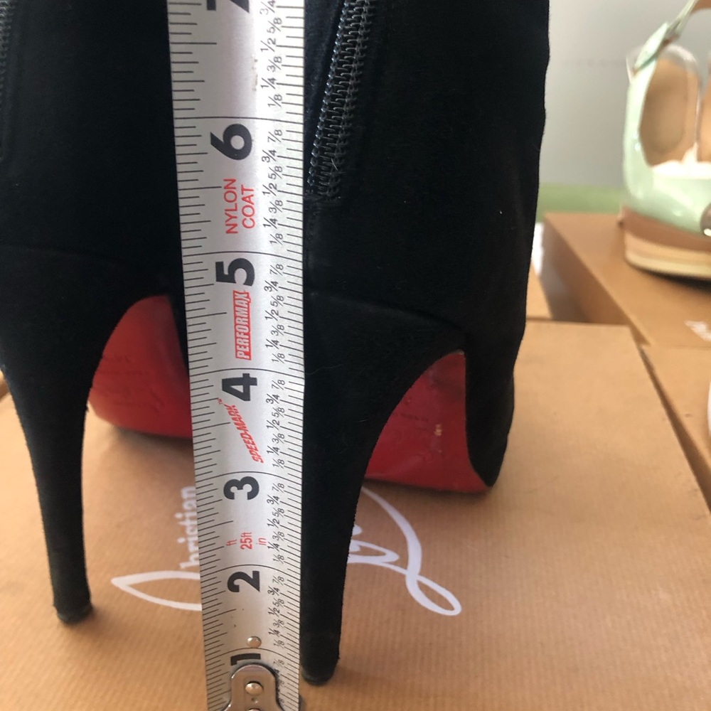 Christian Louboutin Arielle Talon Black Suede Ankle Booties size 38.5 - Picture 10 of 10